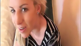 Amateur-Hausgemachtes Video Mit Der Ersten Sexuellen Erfahrung Der Jungen Tschechischen Teenagerin Gabriela